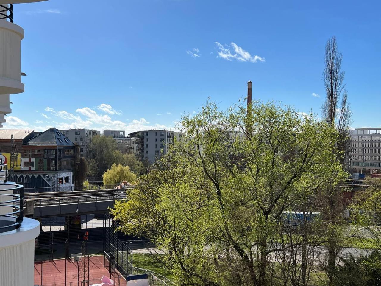 Cozy Modern Studio Next To Easy Side Galley Берлін Екстер'єр фото